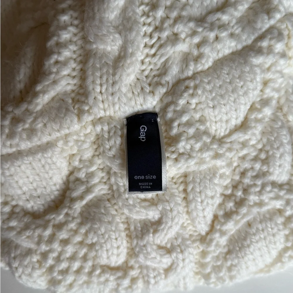 Gap Scarf Cozy Knit Infinity Neck Warmer Cream Beige Ivory Wool One Size